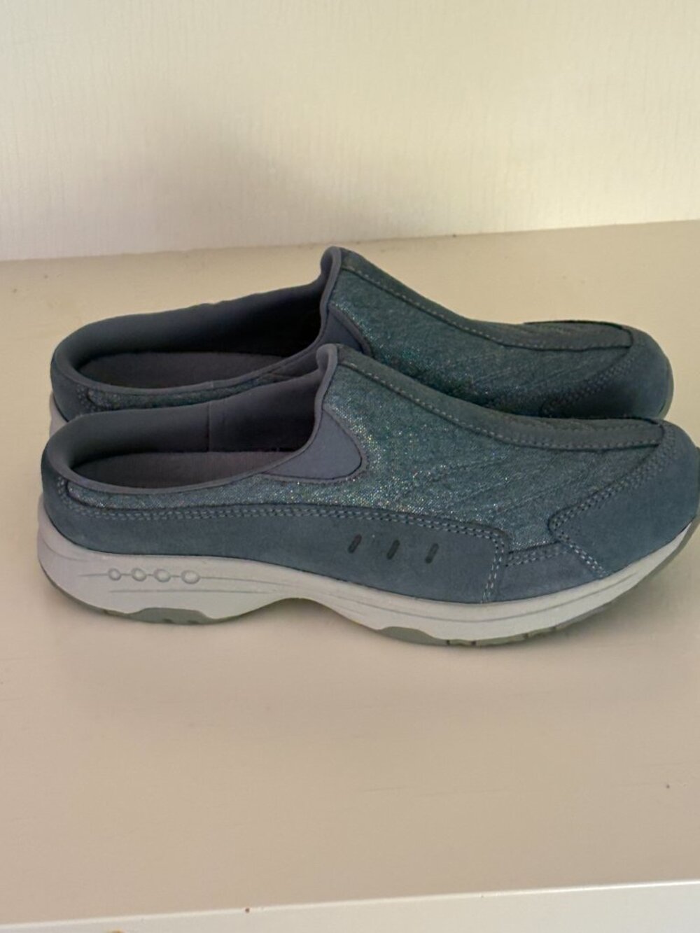NWOB Easy Spirit Traveltime Clogs Blue Denim Sz 9.5M - Picture 2 of 7